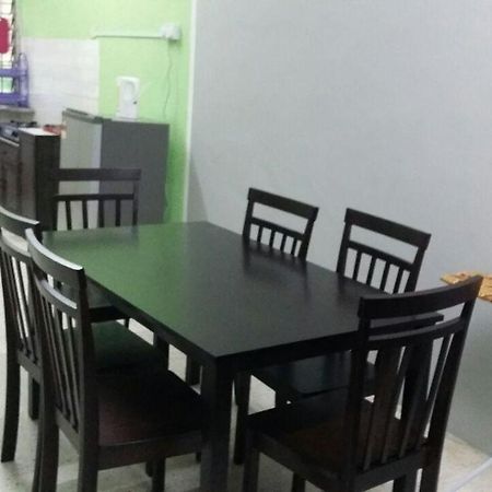 Baiti Homestay Gambang Exteriér fotografie